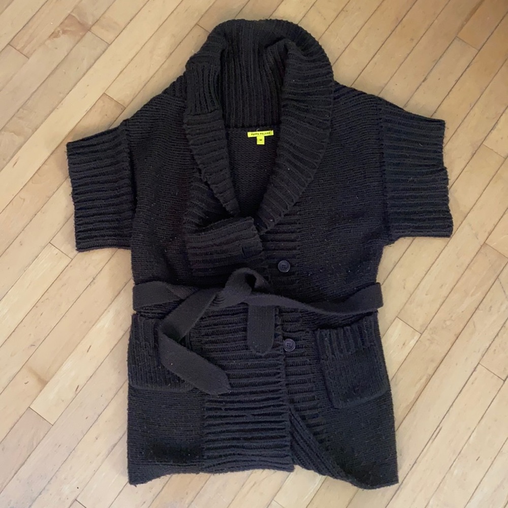 Cardigan short sleeve sweater